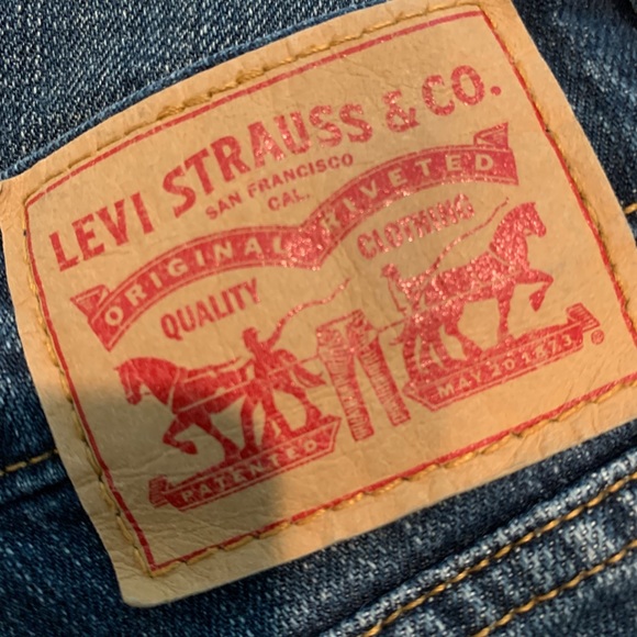 Levi’s Boyfriend Jeans - Picture 7 of 7